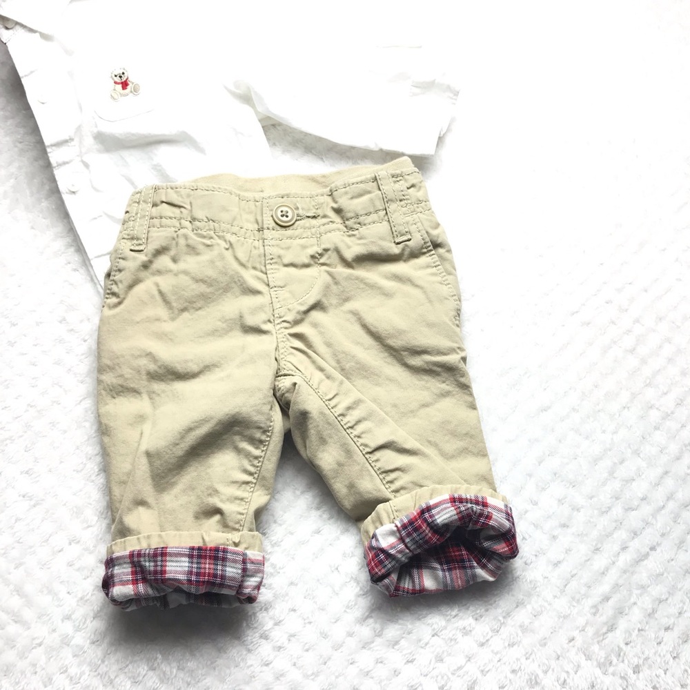 COPY - Gap kid infant khaki pants w/ plaid lined Sz 0-3mo